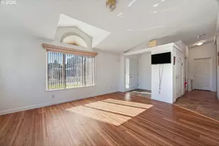1009 Honey Do St, The Dalles, OR 97058 - Photo 25