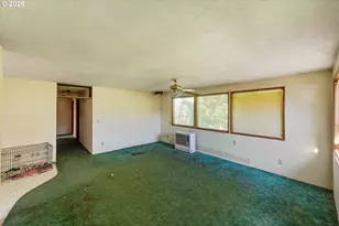 1090 Sanford St, Coos Bay, OR 97420 - Photo 5