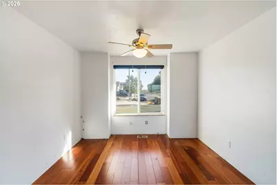 668 Egret Ave, Halsey, OR 97348 - Photo 21