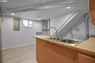 5636 N Delaware Ave, Portland, OR 97217 - Photo 25