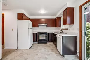 6446 SE Holgate Blvd, Portland, OR 97206 - Photo 5