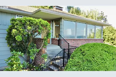 3137 NW 3rd Ave, Camas, WA 98607 - Photo 3