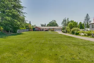 1215 E College St, Mount Angel, OR 97362 - Photo 45