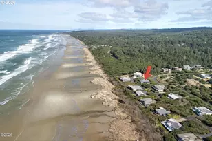 4271 NW Hidden Lake Loop, Waldport, OR 97394 - Photo 35