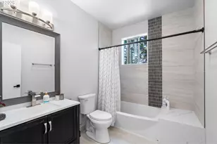 5353 Lakeview Blvd, Lake Oswego, OR 97035 - Photo 23