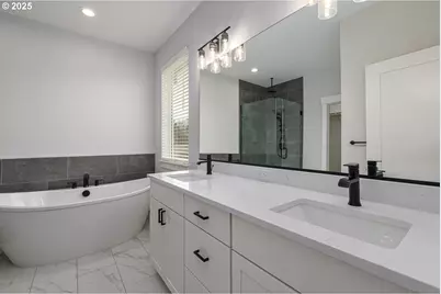 15208 SE Towers Ter, Milwaukie, OR 97267 - Photo 17