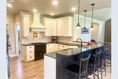 290 E McKinney Ave, Hermiston, OR 97838 - Photo 5