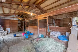 9740 Upper Olalla Rd, Winston, OR 97496 - Photo 17