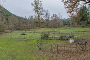 9740 Upper Olalla Rd, Winston, OR 97496 - Photo 31