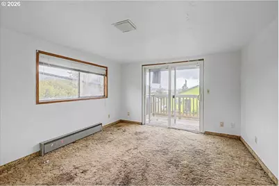 405 Evergreen Ave, Garibaldi, OR 97118 - Photo 27