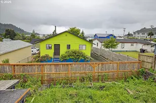 405 Evergreen Ave, Garibaldi, OR 97118 - Photo 31