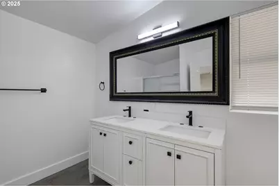 911 York St #82, Aumsville, OR 97325 - Photo 15