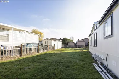 911 York St #82, Aumsville, OR 97325 - Photo 21