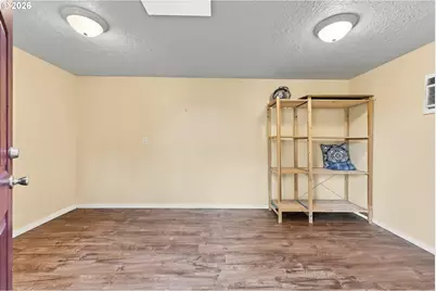 21932 SE Ash St, Gresham, OR 97030 - Photo 37