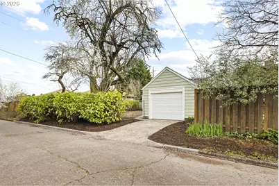 5923 N Detroit Ave, Portland, OR 97217 - Photo 33