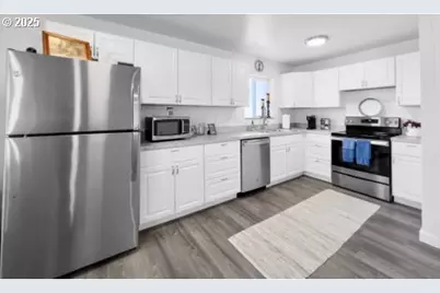 5024 SE Keel Ave, Lincoln City, OR 97367 - Photo 9