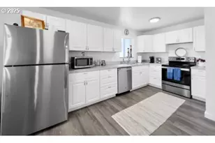 5024 SE Keel Ave, Lincoln City, OR 97367 - Photo 9