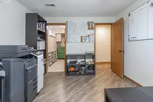 10905 NE Renne Rd, Newberg, OR 97132 - Photo 25