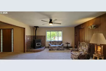 76376 River Rd, Oakridge, OR 97463 - Photo 11