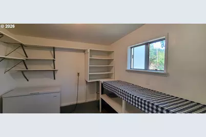 76376 River Rd, Oakridge, OR 97463 - Photo 25