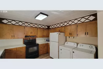 76376 River Rd, Oakridge, OR 97463 - Photo 7