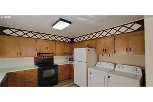 76376 River Rd, Oakridge, OR 97463 - Photo 7