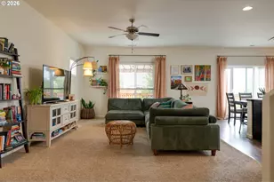 1961 NW 21st St, McMinnville, OR 97128 - Photo 9
