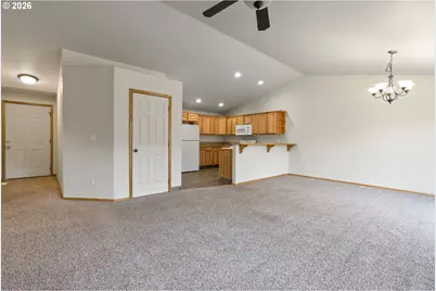 1151 NW 21st Pl, Redmond, OR 97756 - Photo 7