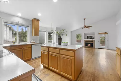 1251 SE Glacier Ln, Gresham, OR 97080 - Photo 13