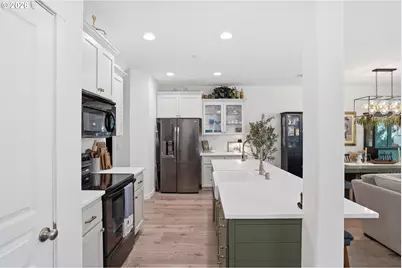 158 N 41st Pl, Ridgefield, WA 98642 - Photo 5
