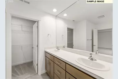 16429 SE Pacific Crest Trail Pl #762, Happy Valley, OR 97086 - Photo 9