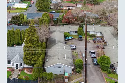 18635 SE Division St, Gresham, OR 97030 - Photo 15