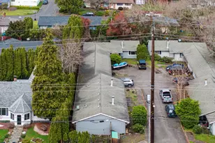 18635 SE Division St, Gresham, OR 97030 - Photo 15