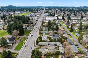 18635 SE Division St, Gresham, OR 97030 - Photo 19