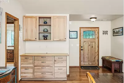 37381 Riverside Dr, Pleasant Hill, OR 97455 - Photo 13