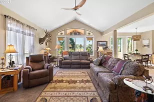 12430 S Oak Grove Rd, Canby, OR 97013 - Photo 29