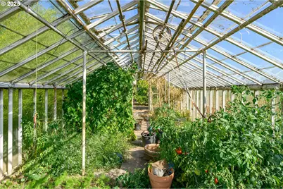 2250 SW Homer Ross Loop, McMinnville, OR 97128 - Photo 37