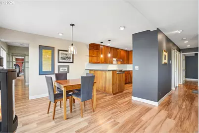 2340 SW Cactus Dr, Portland, OR 97205 - Photo 11