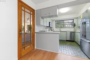 4584 Calaroga Dr, West Linn, OR 97068 - Photo 11