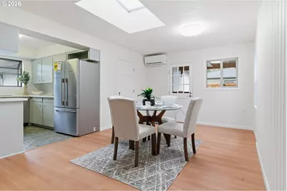 4584 Calaroga Dr, West Linn, OR 97068 - Photo 9