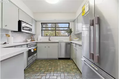 4584 Calaroga Dr, West Linn, OR 97068 - Photo 13