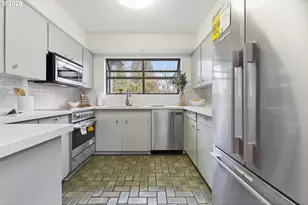 4584 Calaroga Dr, West Linn, OR 97068 - Photo 13