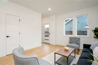 1000 NE 70th Ave, Portland, OR 97213 - Photo 7