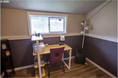204 Crook Ave, La Grande, OR 97850 - Photo 15