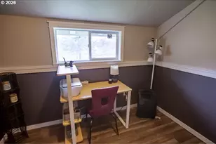 204 Crook Ave, La Grande, OR 97850 - Photo 15