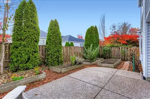 16828 NW Greyhawk Dr, Beaverton, OR 97006 - Photo 33