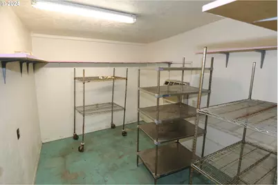 501 NW Douglas Blvd, Winston, OR 97496 - Photo 19