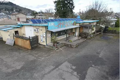 501 NW Douglas Blvd, Winston, OR 97496 - Photo 5