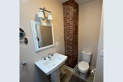 930 14th St, Salem, OR 97301 - Photo 11