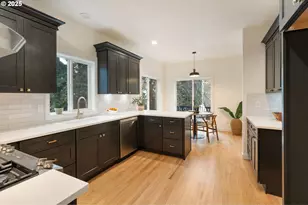 6244 Frost Ln, Lake Oswego, OR 97035 - Photo 11